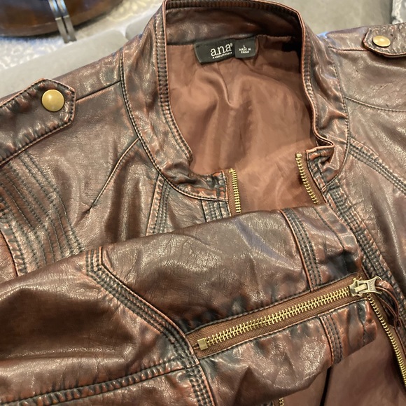 Bomber jacket - Picture 2 of 8